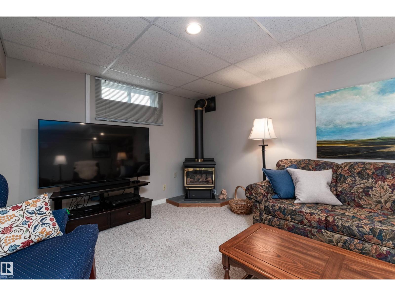 108 MARION DR - 23