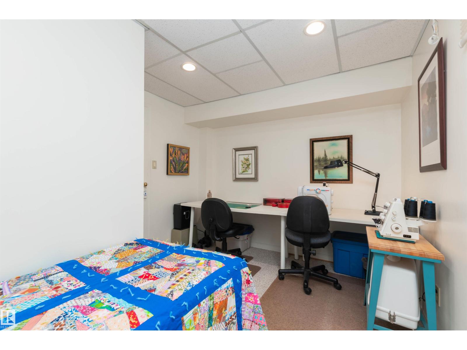 108 MARION DR - 31