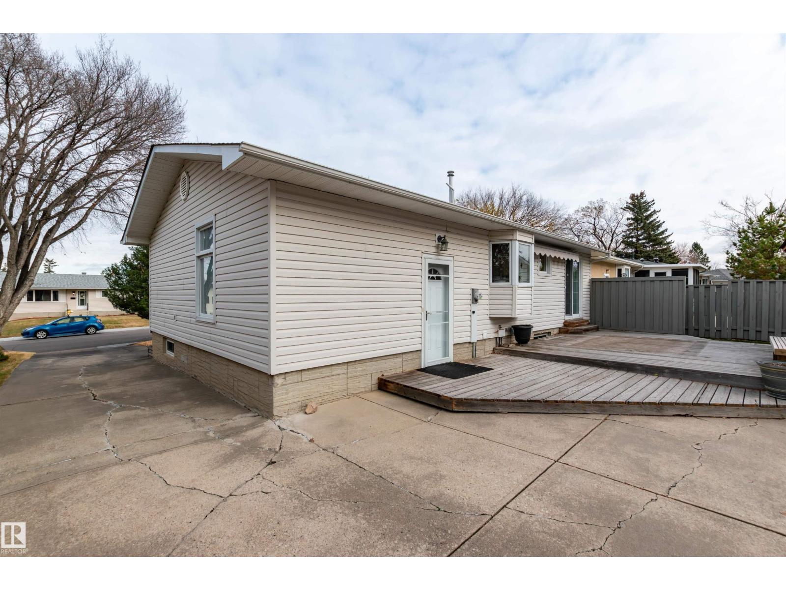 108 MARION DR - 35