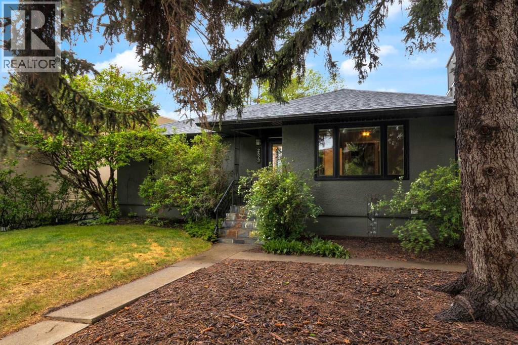 2523 19A Street SW — photo 34