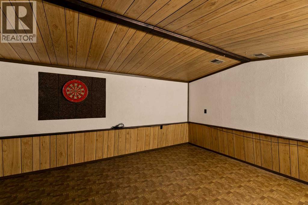 32 Gladeview Crescent SW - 26