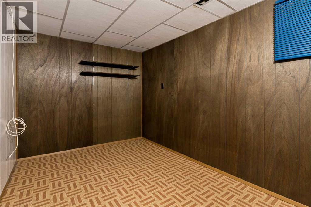 32 Gladeview Crescent SW - 27