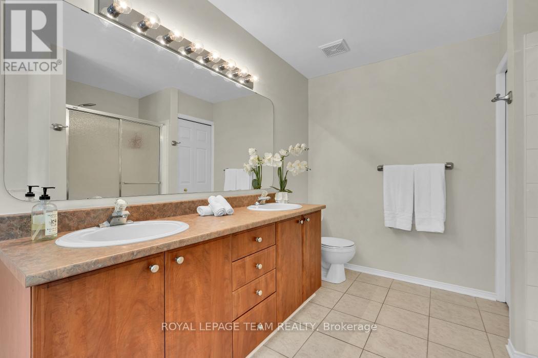 111 FAIRLOP WAY - 21