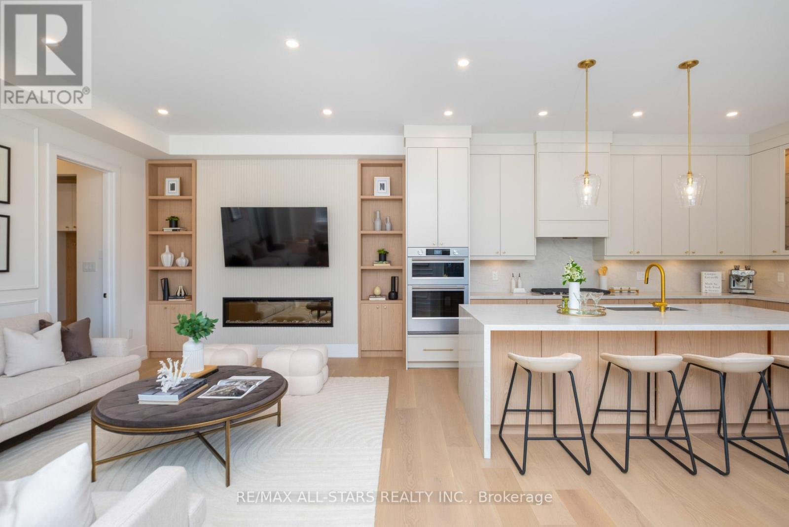 38 CLONMORE DRIVE - 14