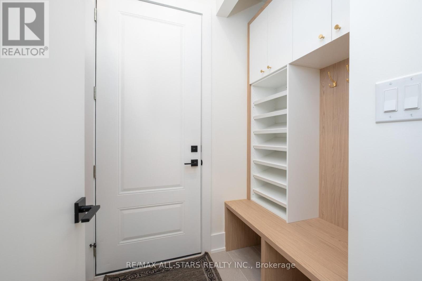 38 CLONMORE DRIVE