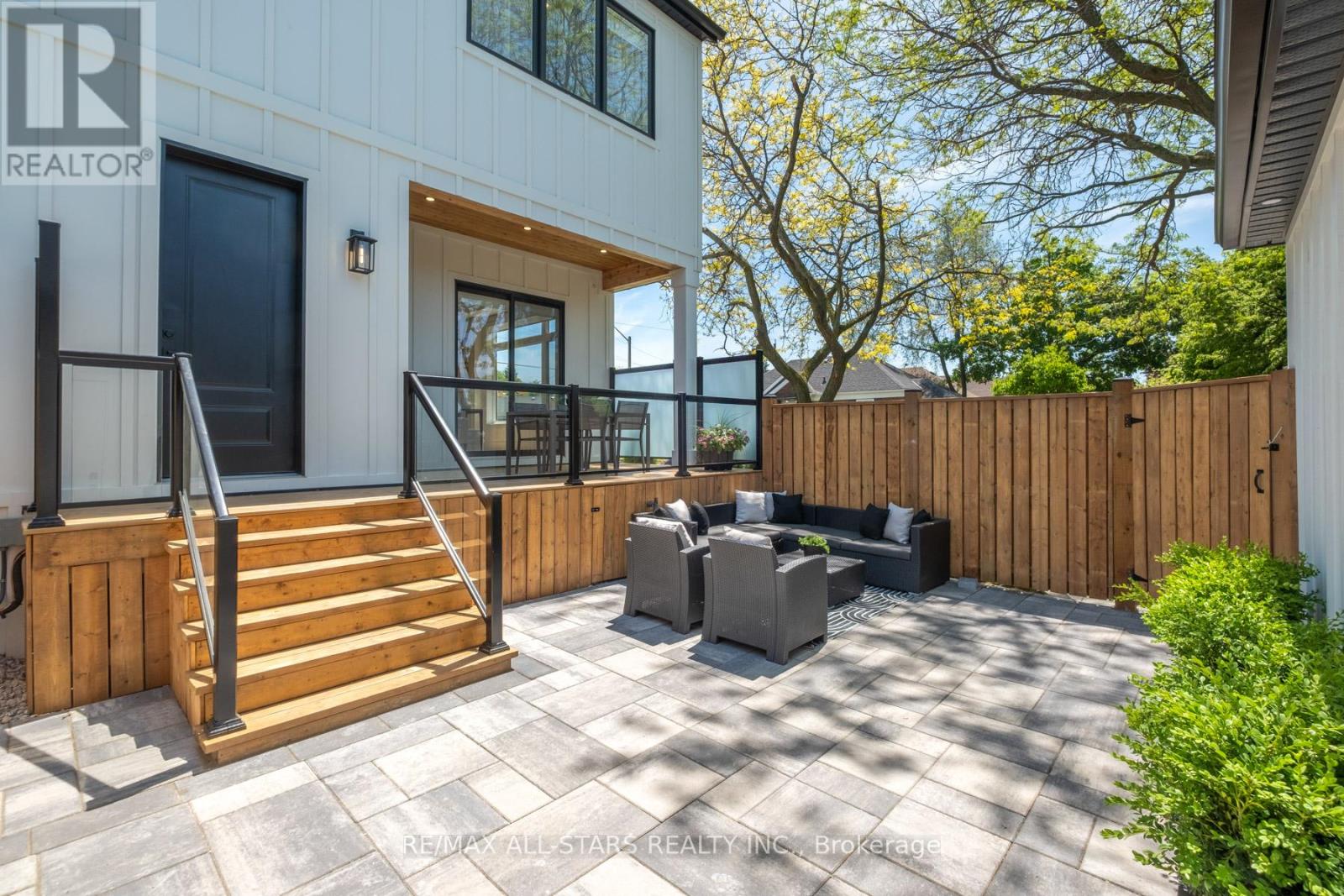 38 CLONMORE DRIVE - 36