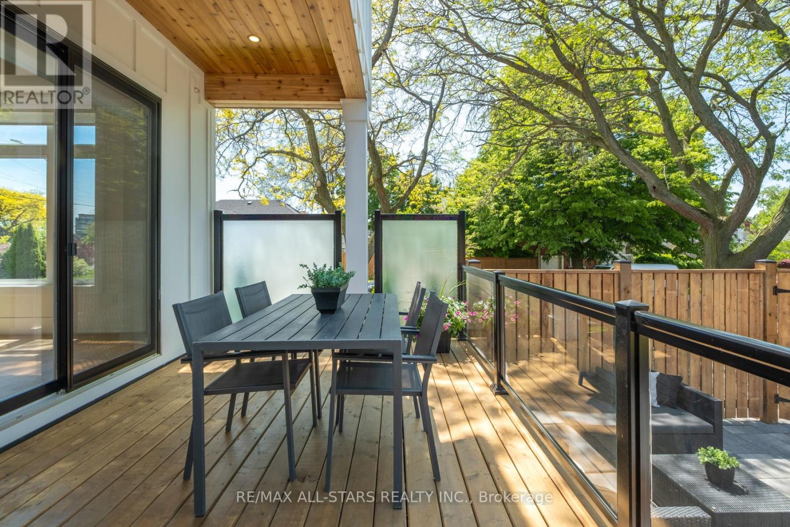 38 CLONMORE DRIVE - 37
