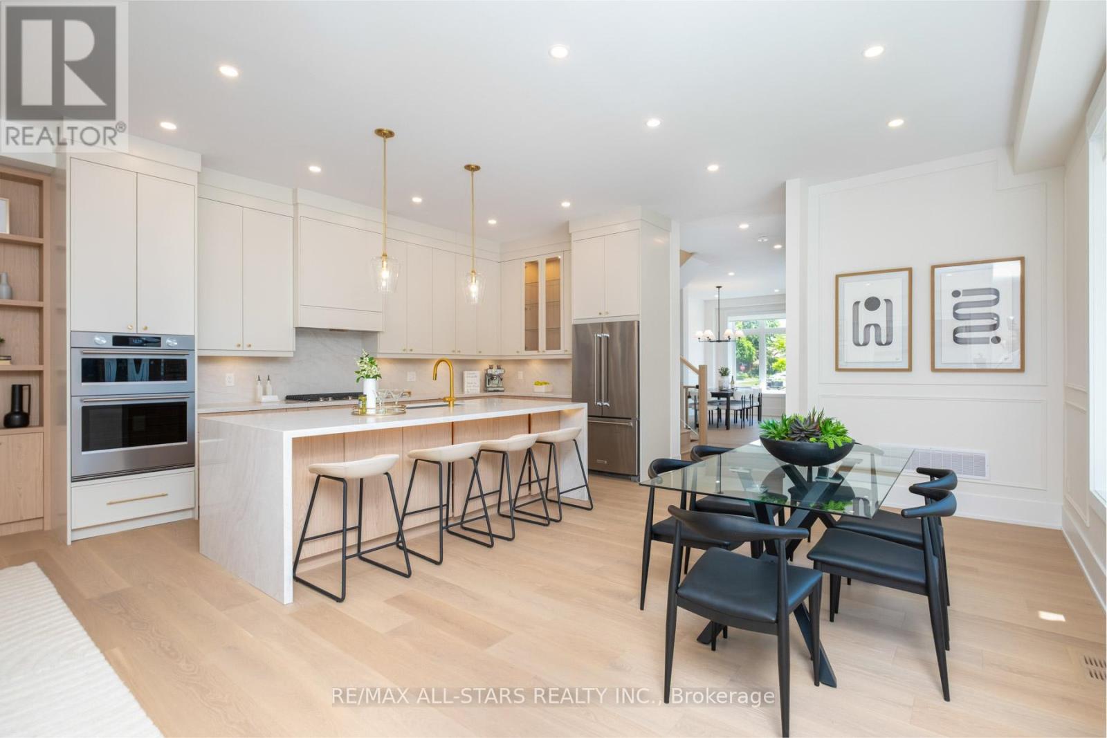 38 CLONMORE DRIVE - 7