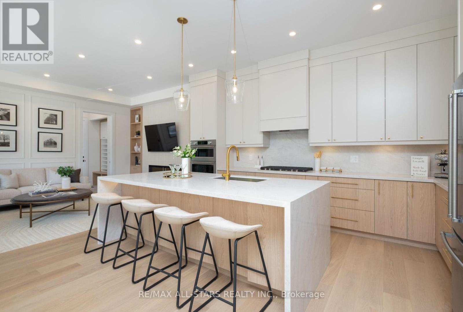 38 CLONMORE DRIVE - 9