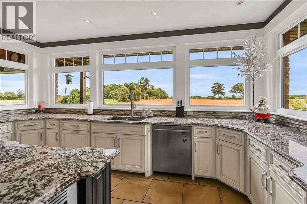 4-bedroom home for sale at 560 CONCESSION 11 WALPOLE Road, Hagersville ON · photo 9 of 51