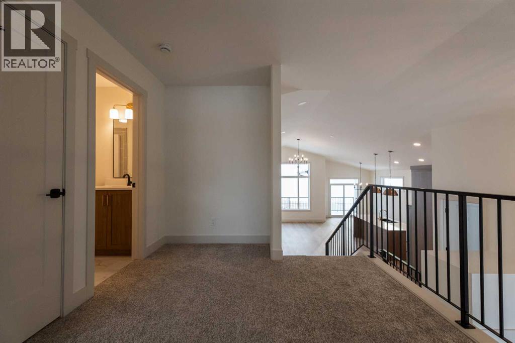 639 Sixmile Crescent S - 28