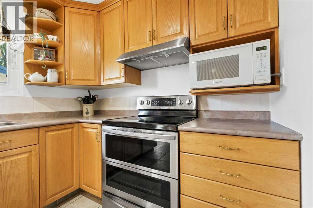 1277 Crockford Crescent NW - 12