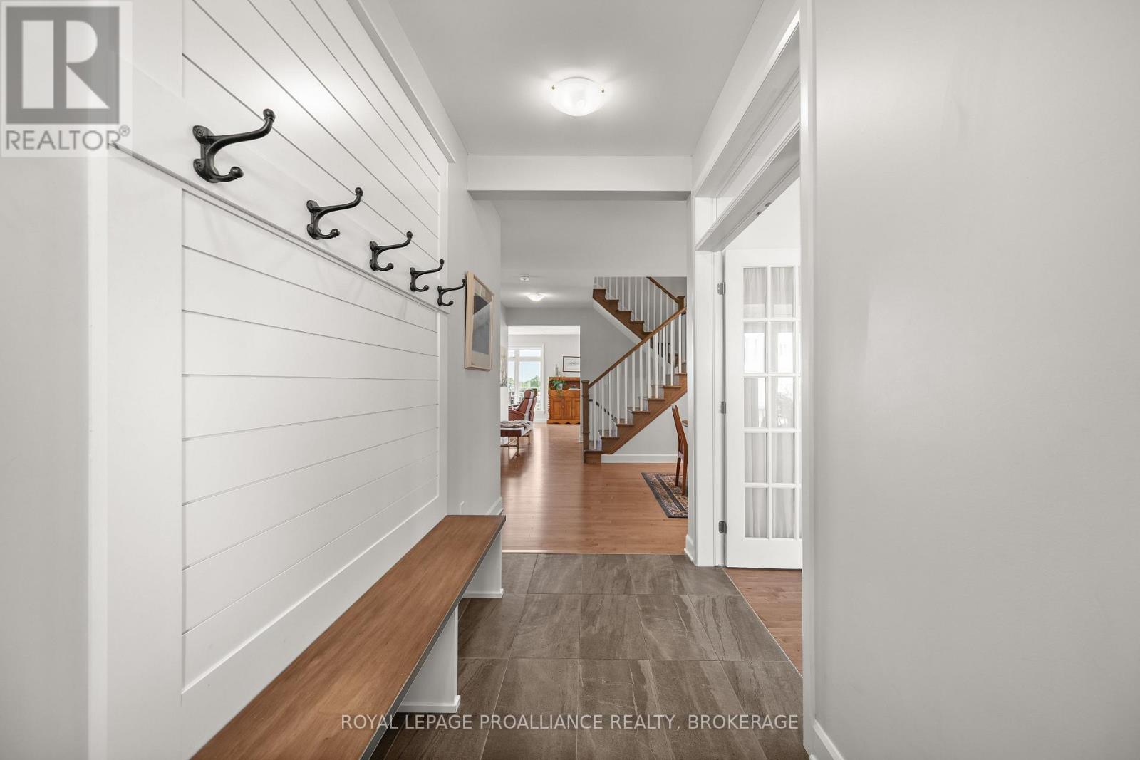 800 RIVERVIEW WAY - 13