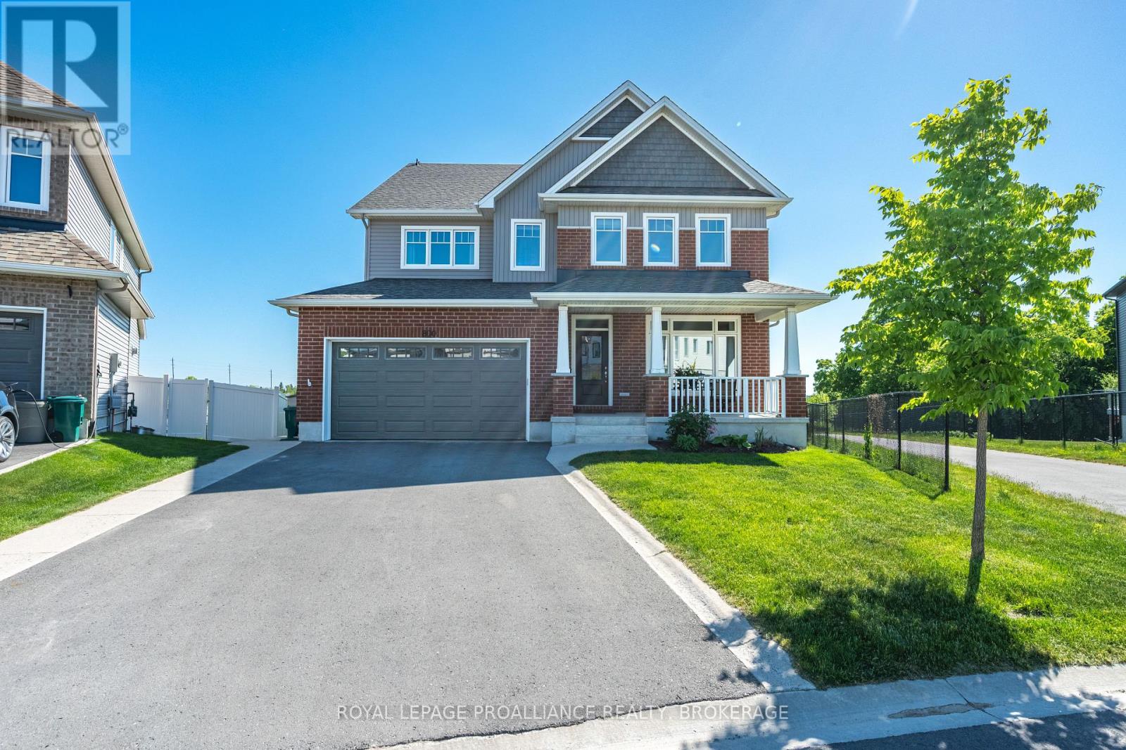 800 RIVERVIEW WAY - Image 2