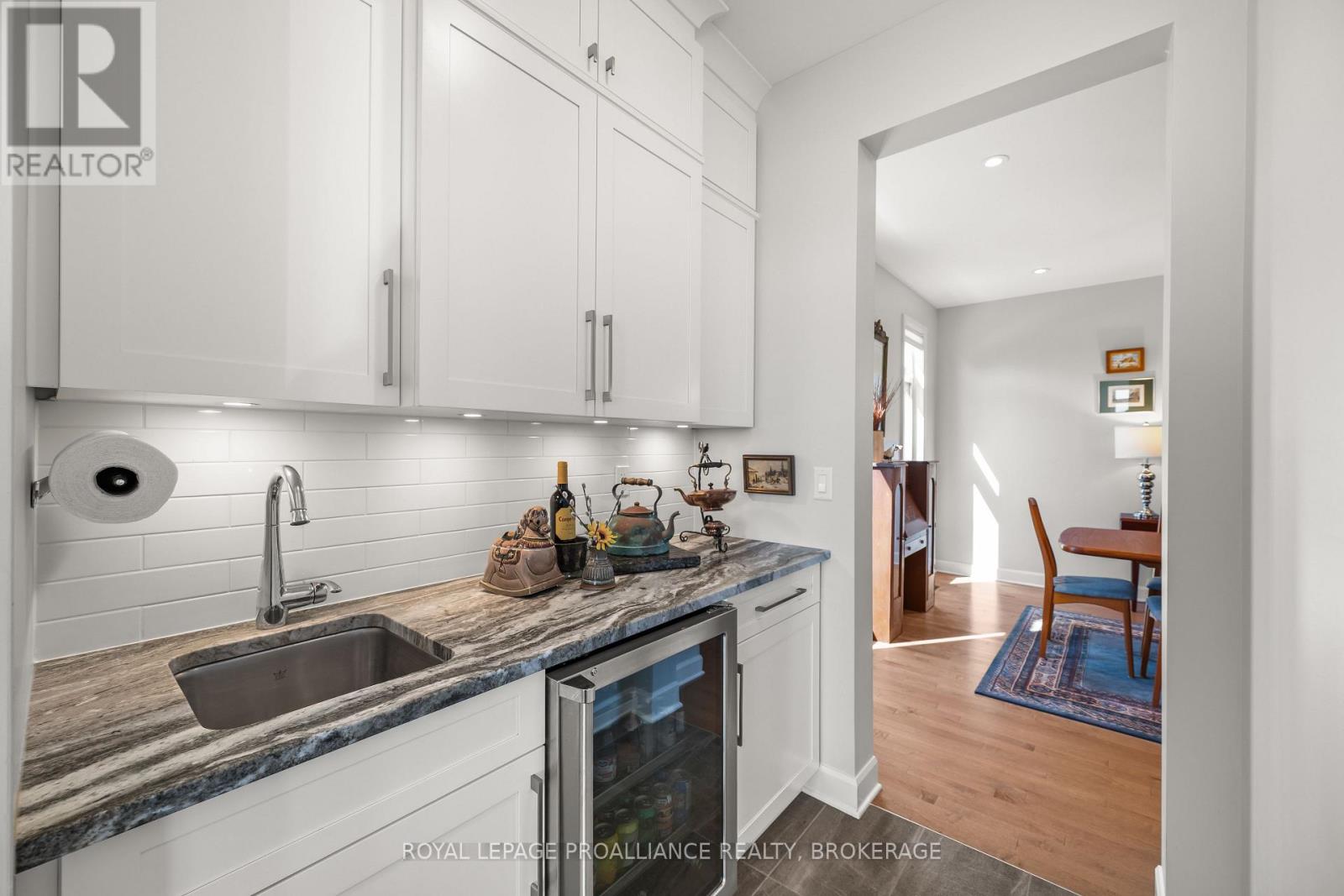 800 RIVERVIEW WAY - 23
