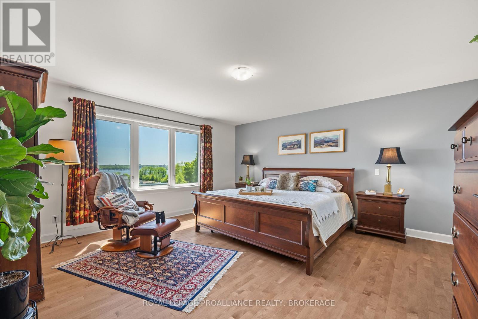 800 RIVERVIEW WAY - 25