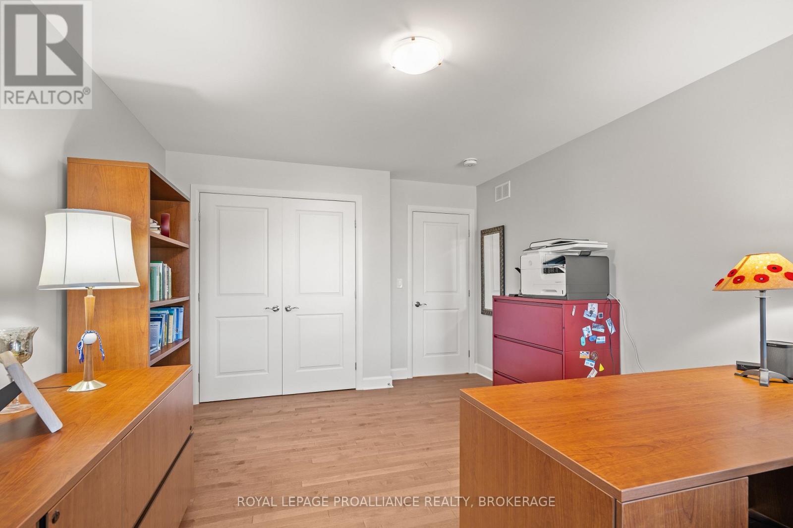 800 RIVERVIEW WAY - 34