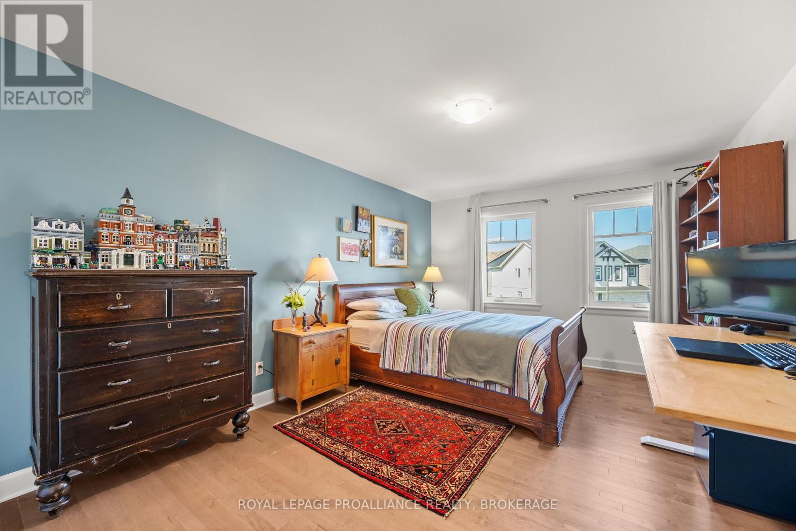 800 RIVERVIEW WAY - 35