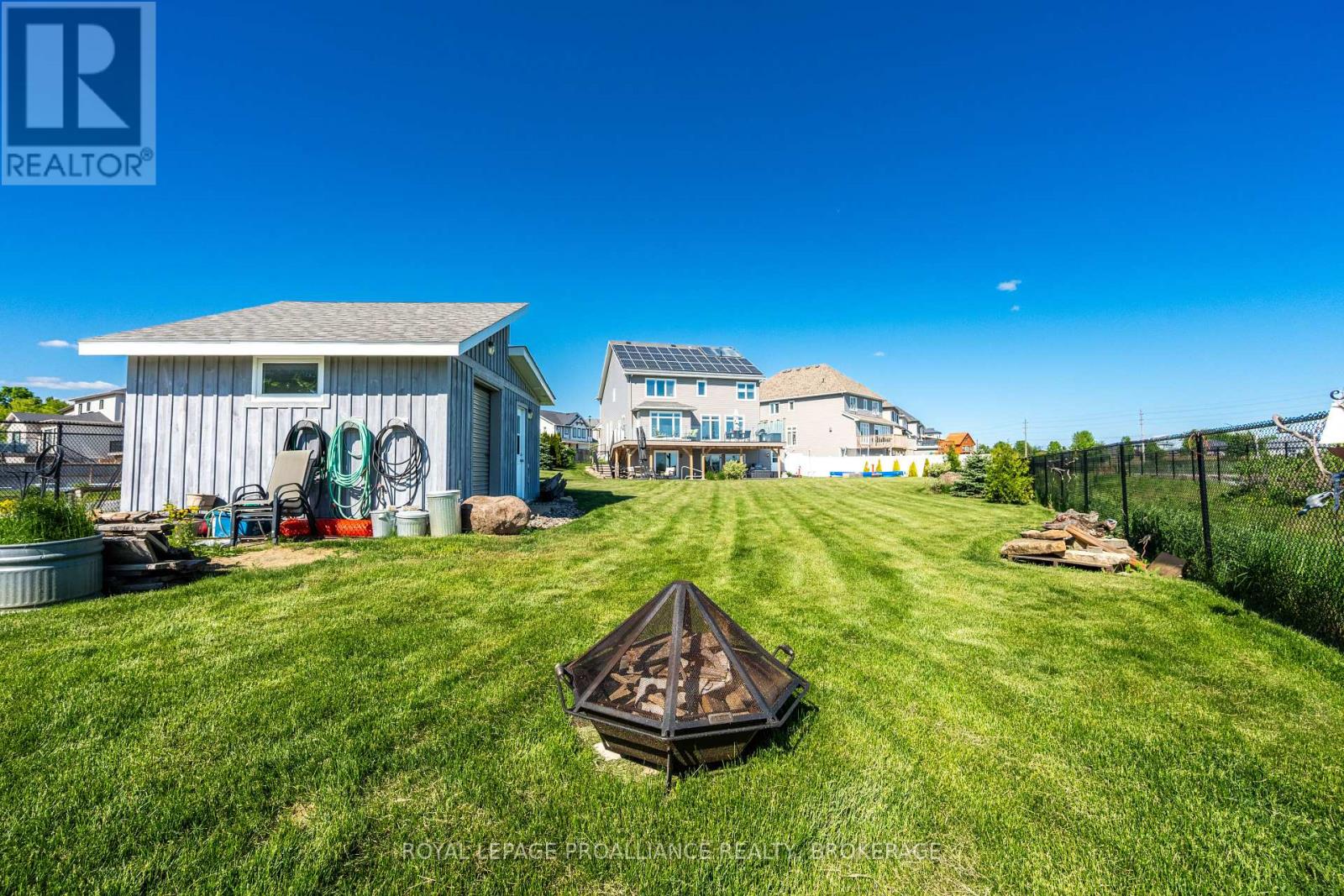800 RIVERVIEW WAY - 43