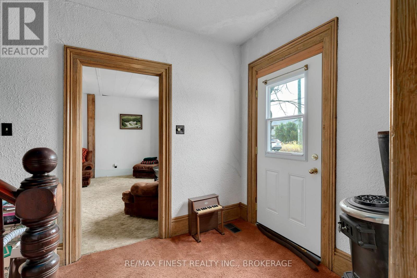 291 HAMBLY STREET - 4