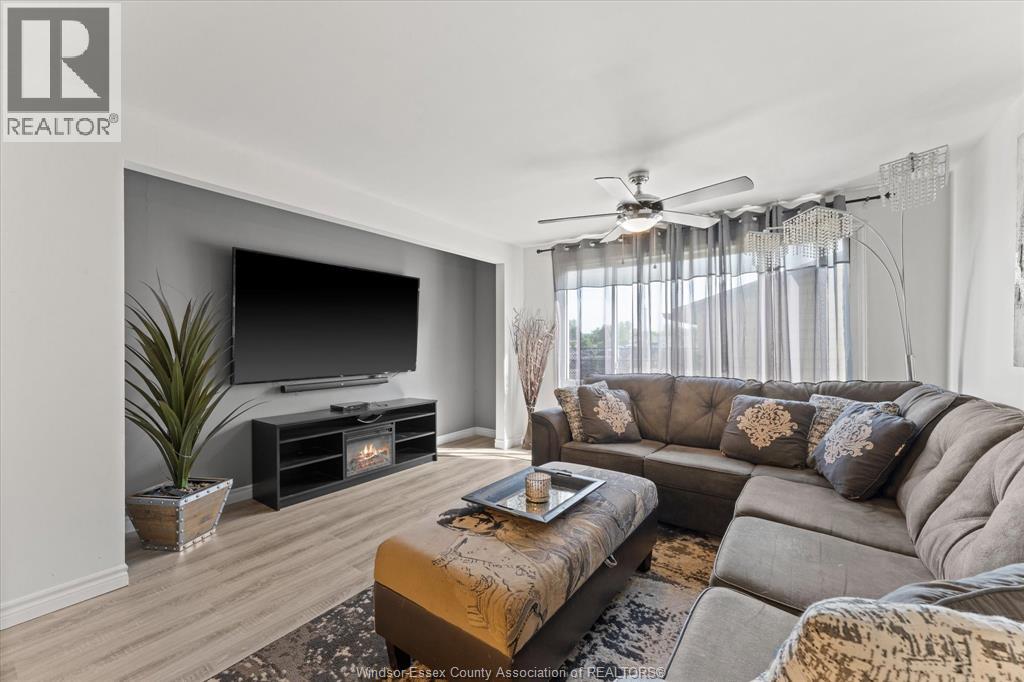 9 PARKSIDE - 7