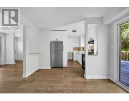 333 Neal Drive, Richmond Hill, ON L4C3L3 Photo 12