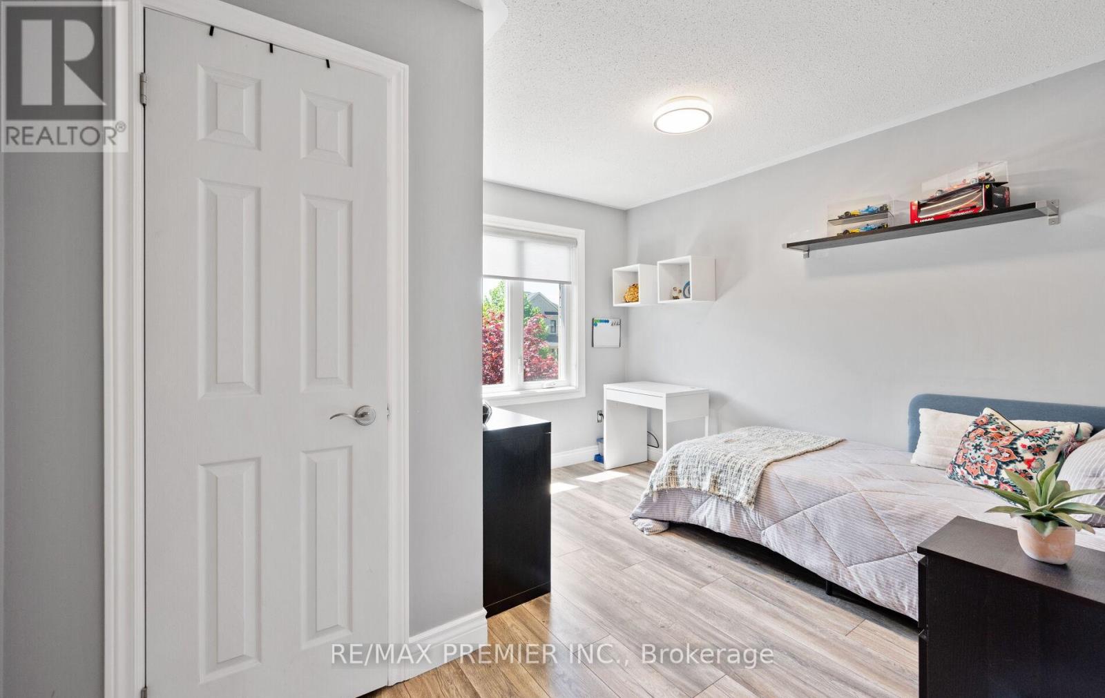 283 KIRKVALLEY CRESCENT - 25