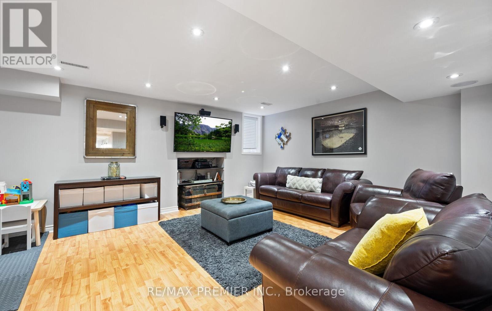 283 KIRKVALLEY CRESCENT - 31