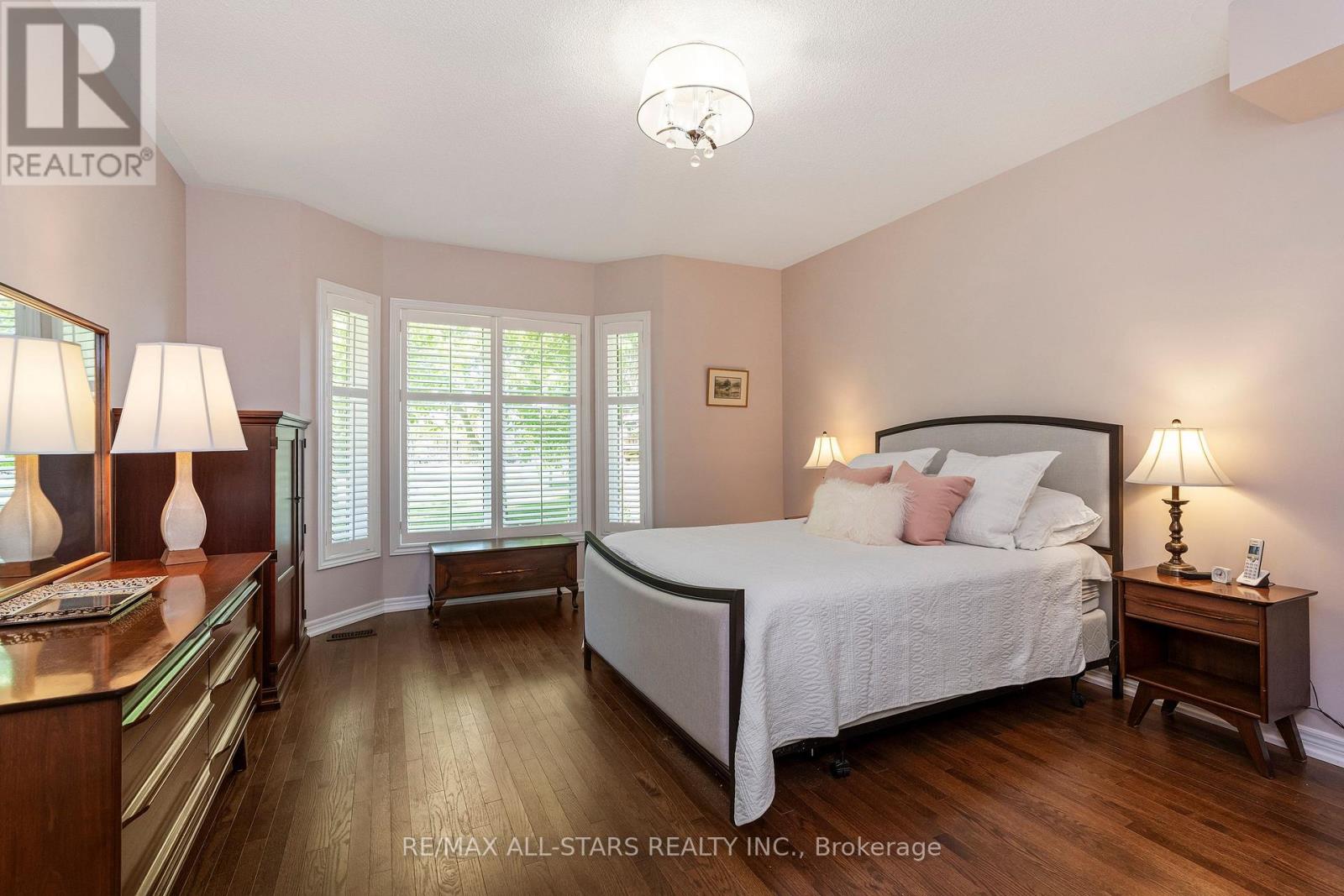 46 OASIS WAY - 24