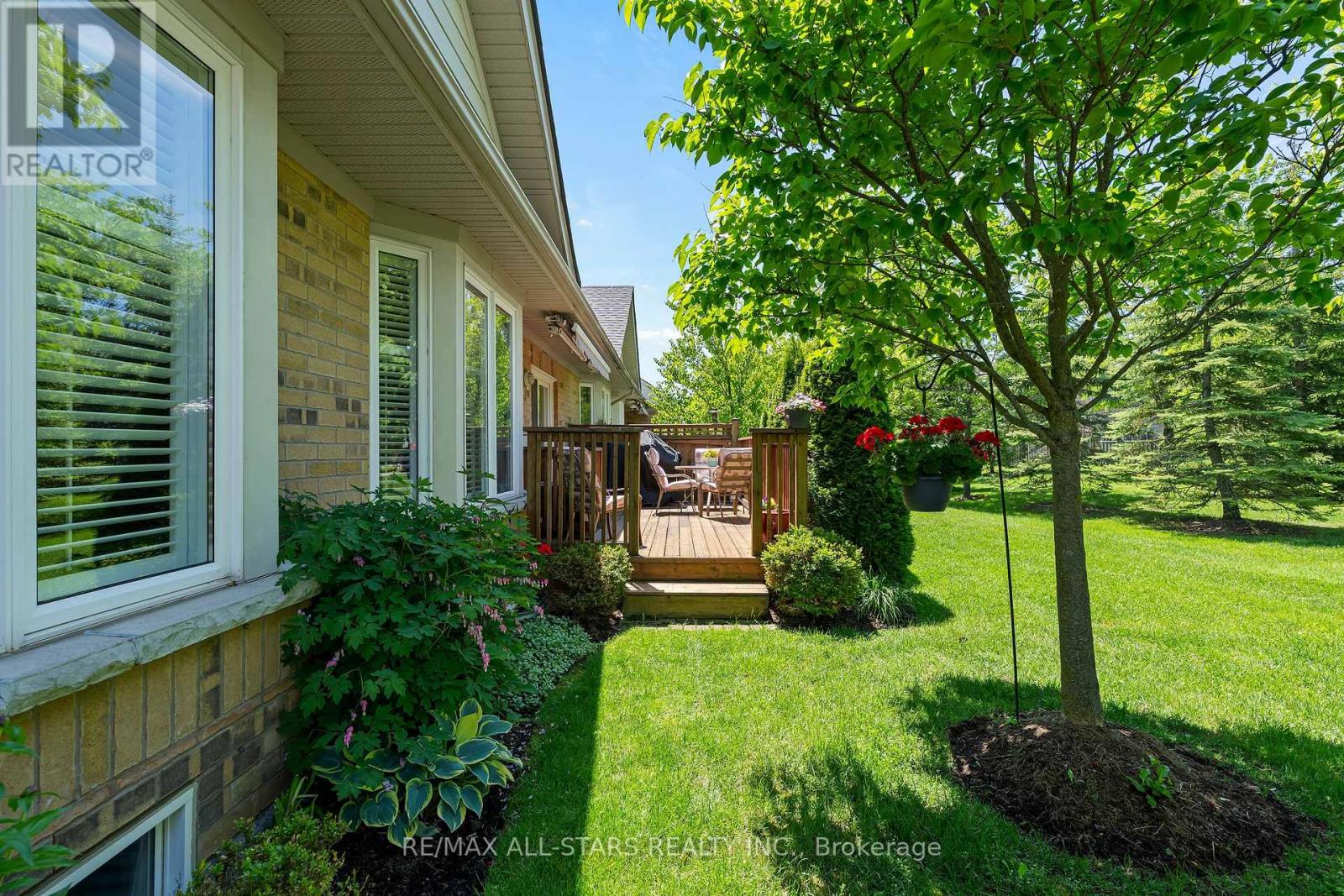 46 OASIS WAY - 42