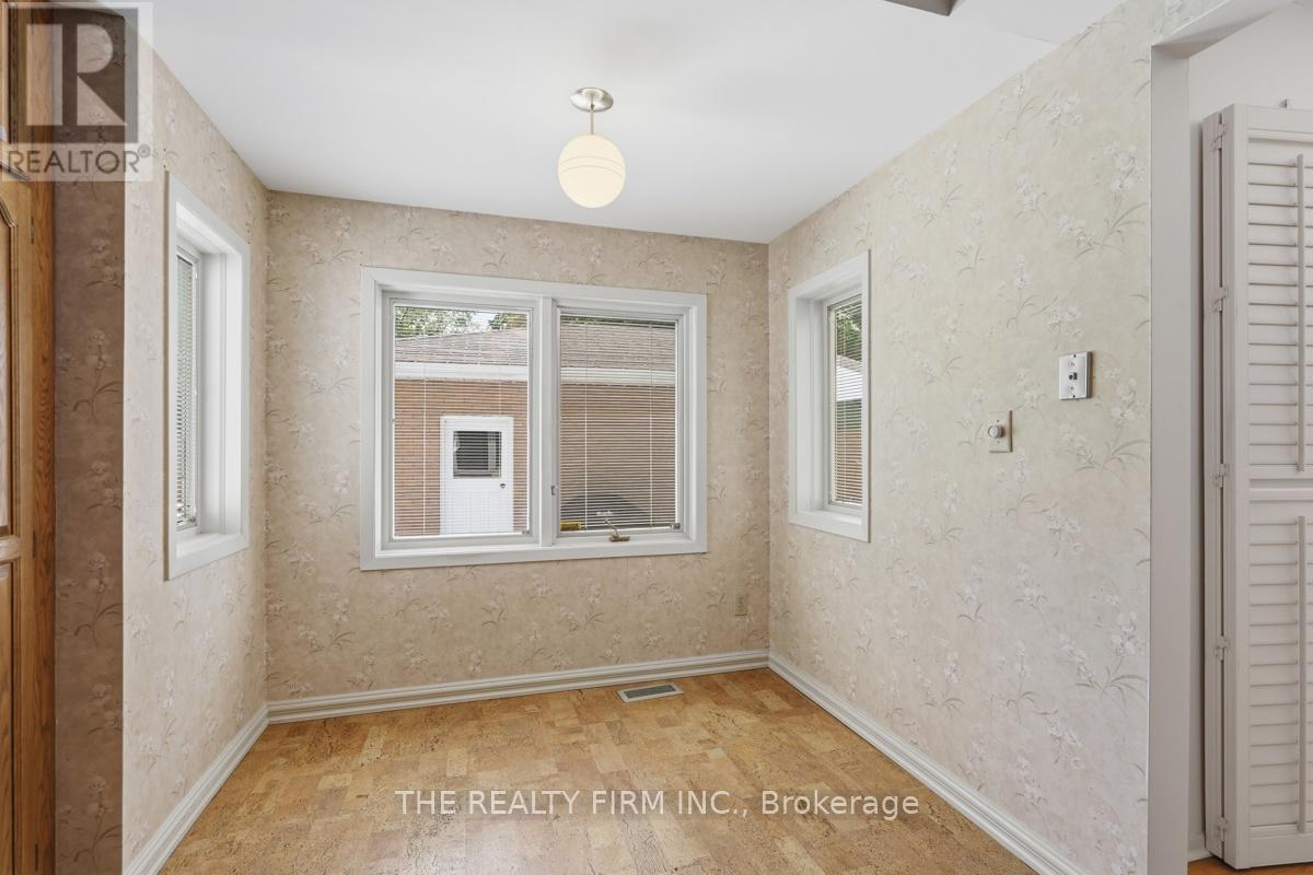 52 MAXWELL CRESCENT - 20