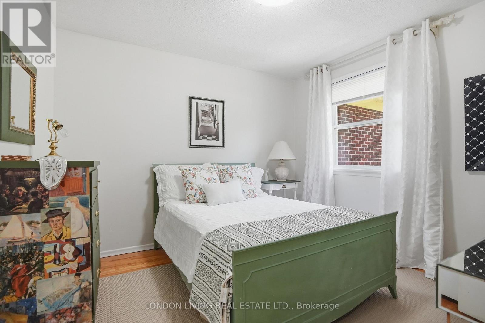 388 HOMESTEAD COURT - 17
