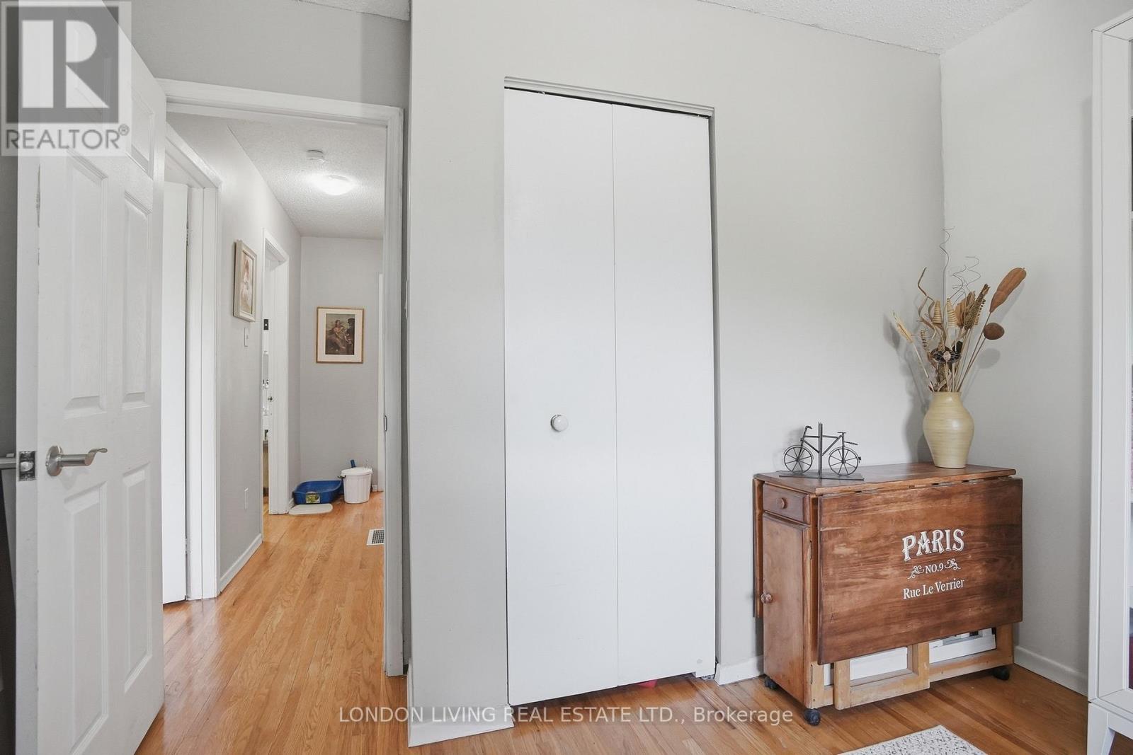 388 HOMESTEAD COURT - 24