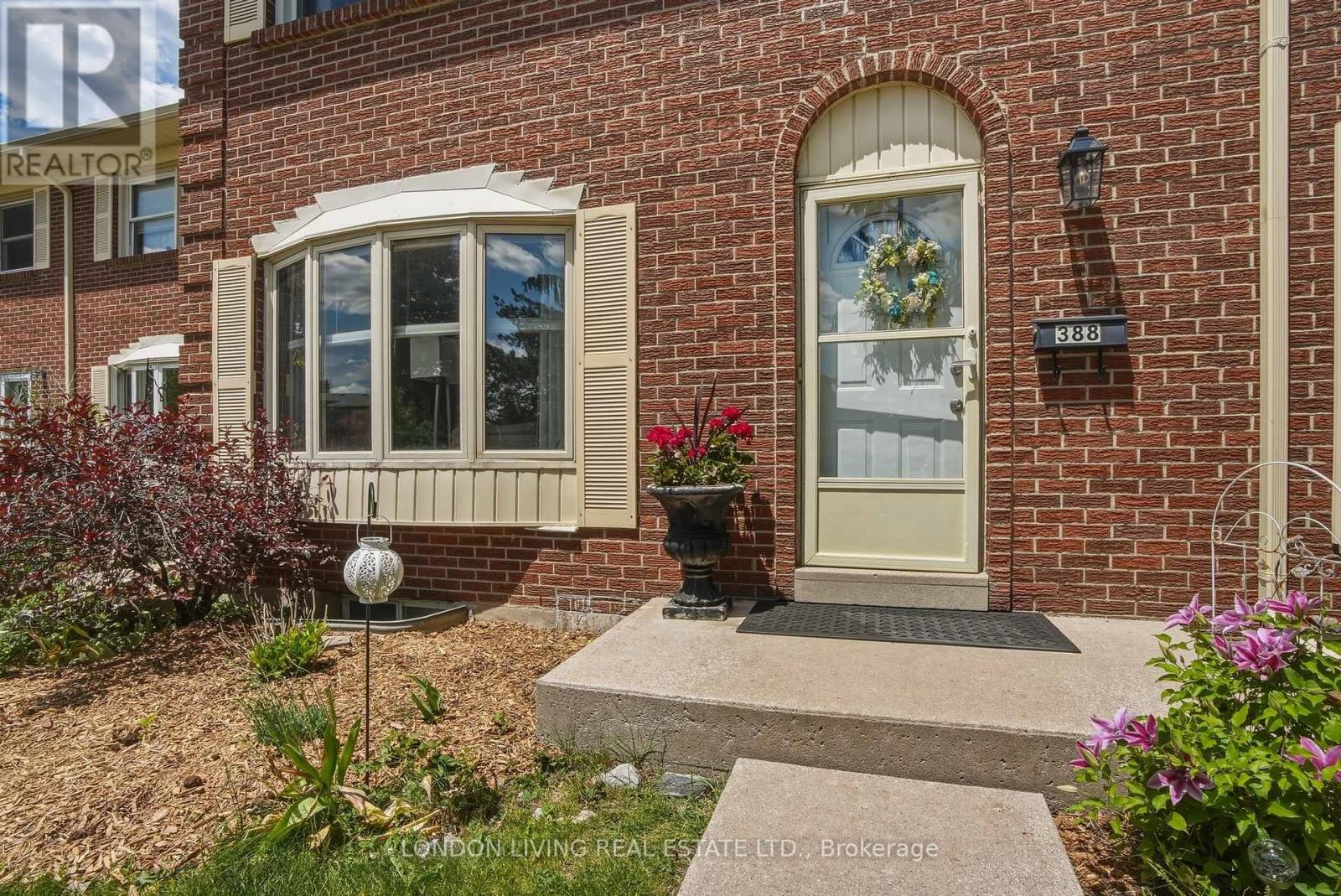 388 HOMESTEAD COURT - 3