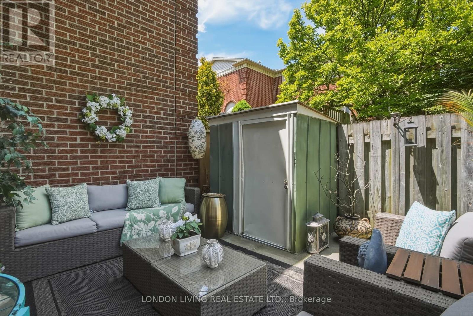 388 HOMESTEAD COURT - 39