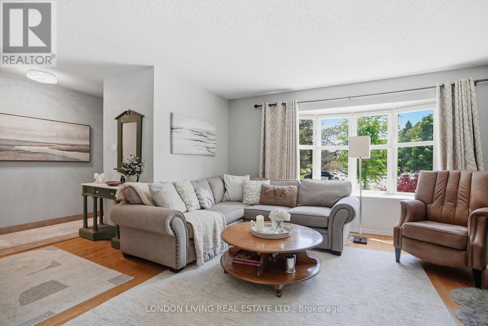 388 HOMESTEAD COURT - 8