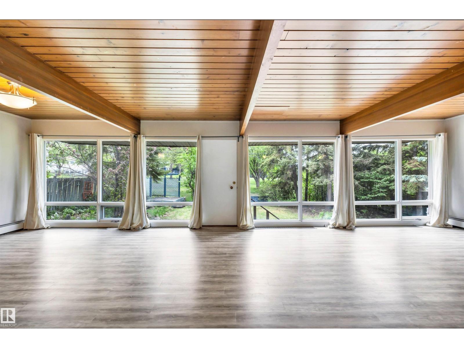 26 SABLE CR — photo 6