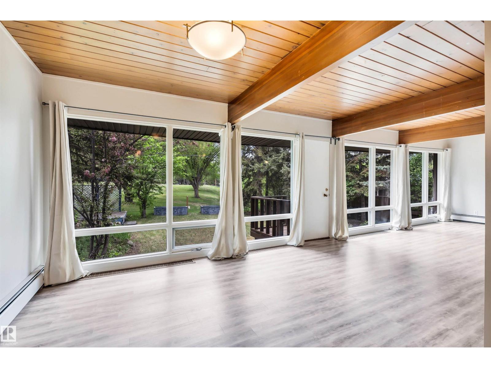 26 SABLE CR — photo 13
