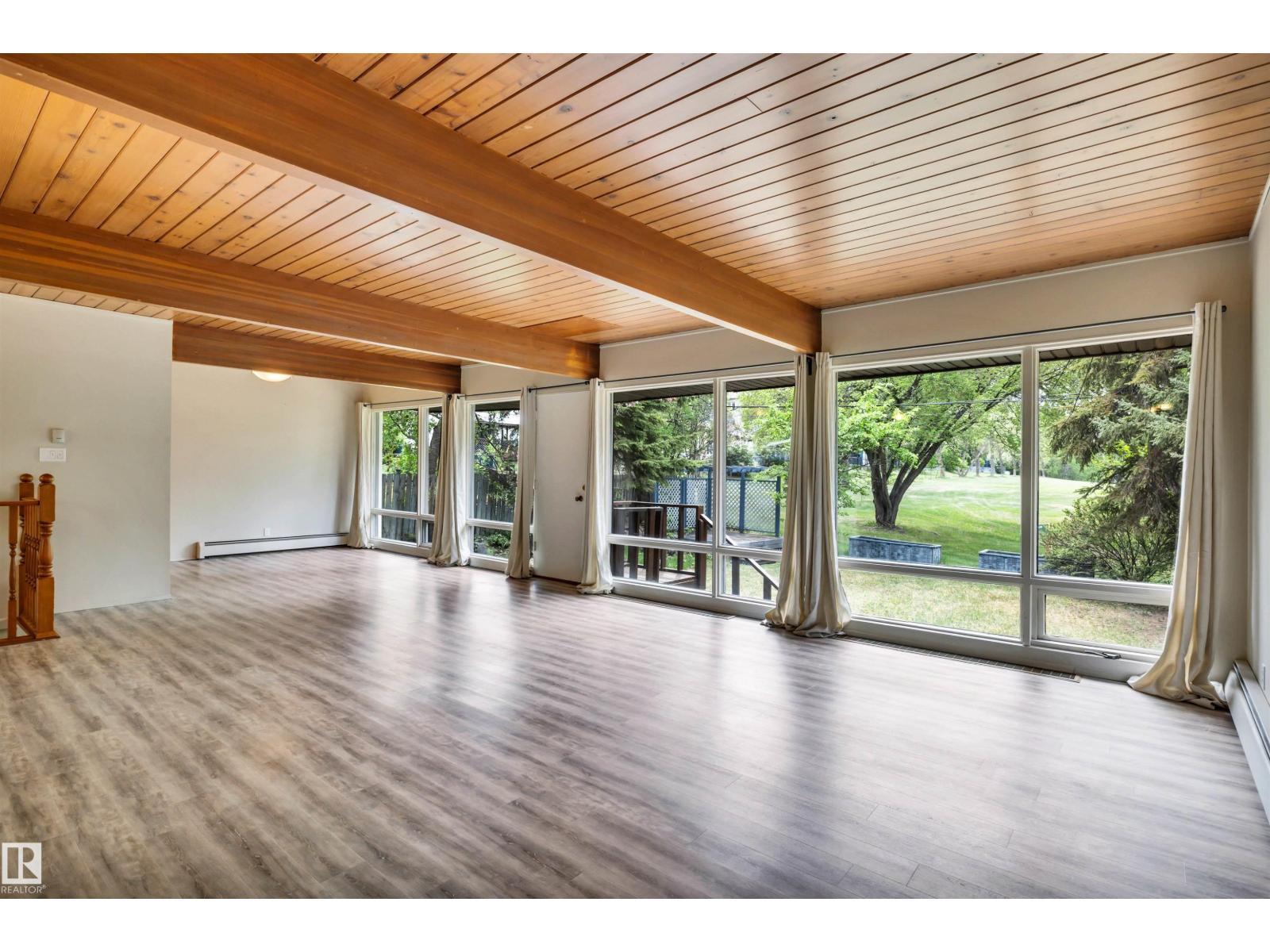 26 SABLE CR — photo 7
