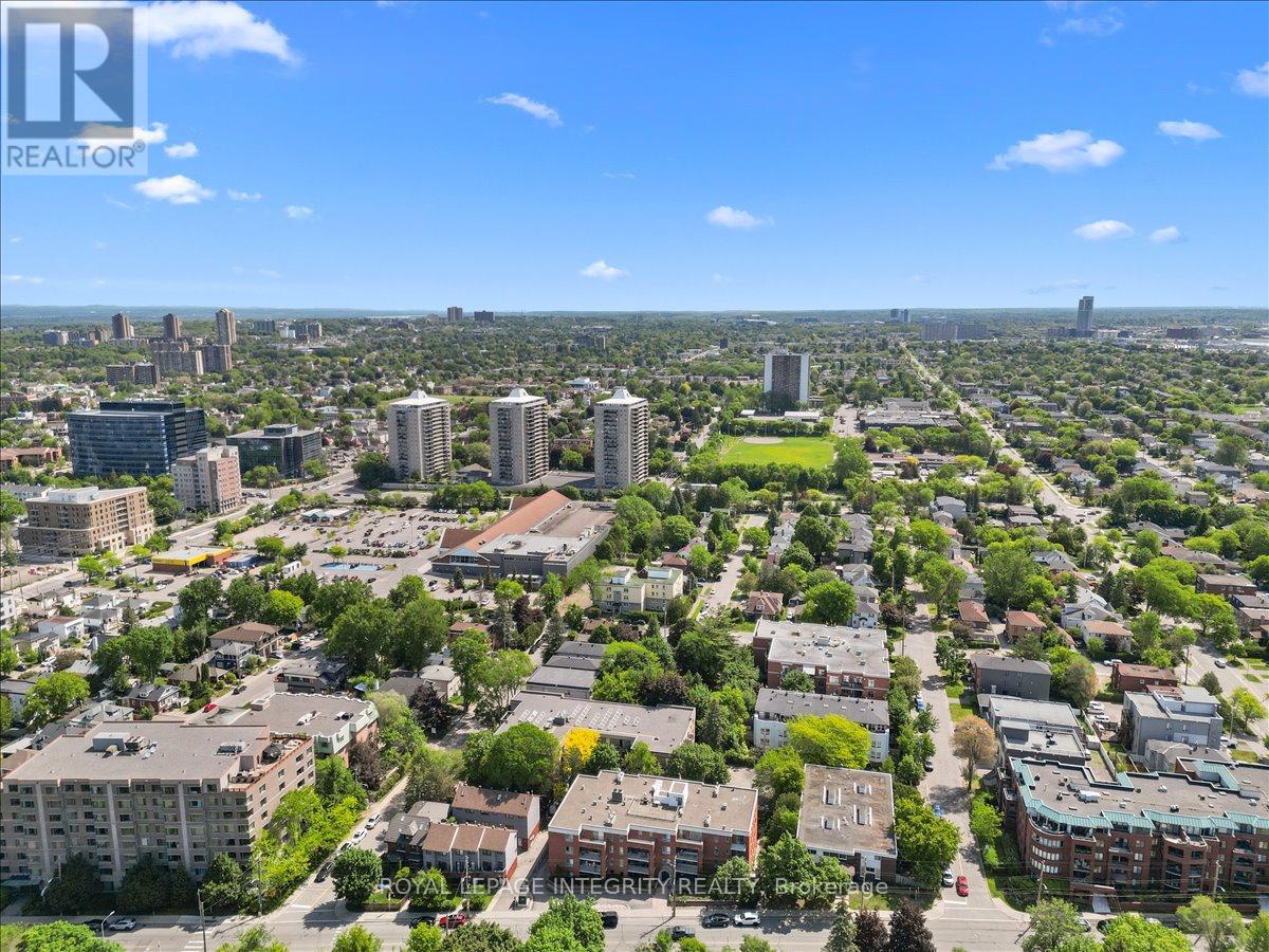 #PH5 939 NORTH RIVER ROAD - 38