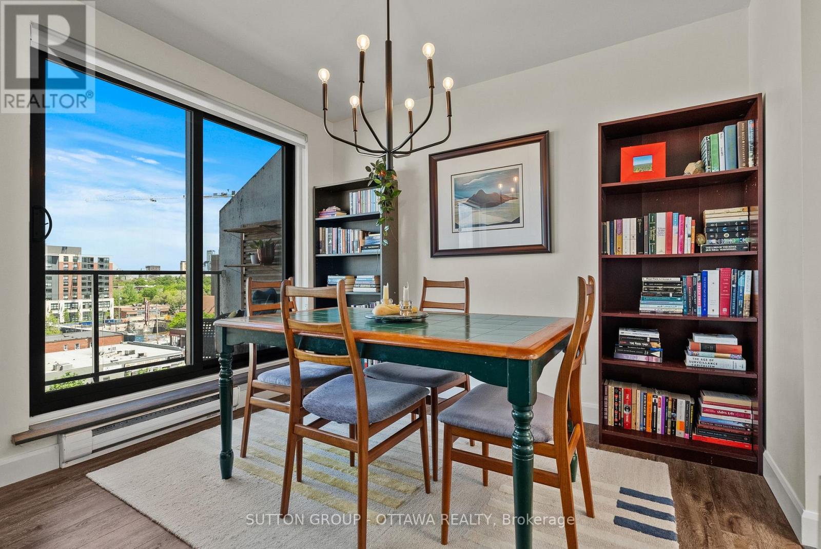 #702 99 HOLLAND AVENUE - 11