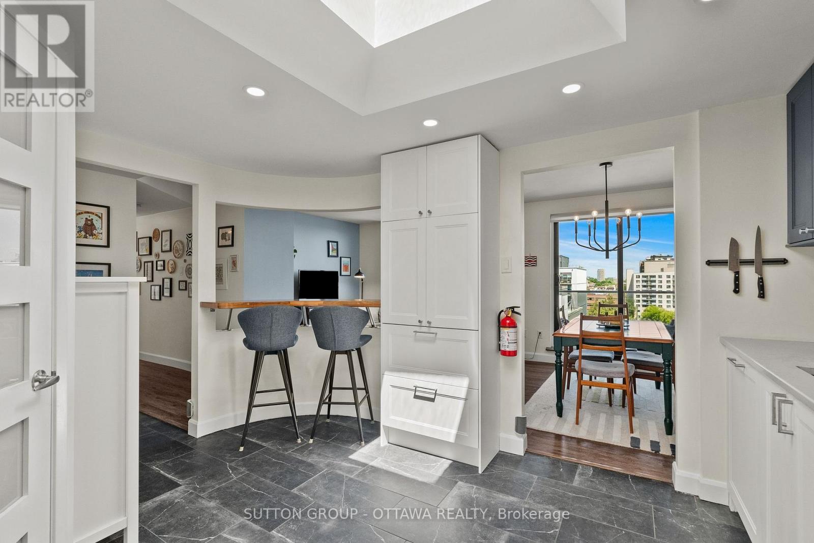 #702 99 HOLLAND AVENUE - 9