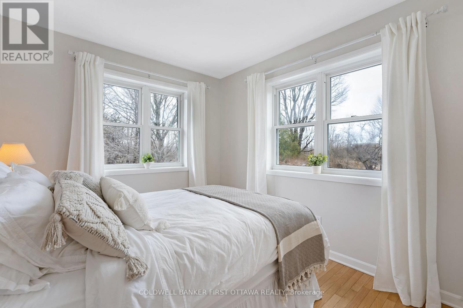 2511 CONCESSION 10C - 36