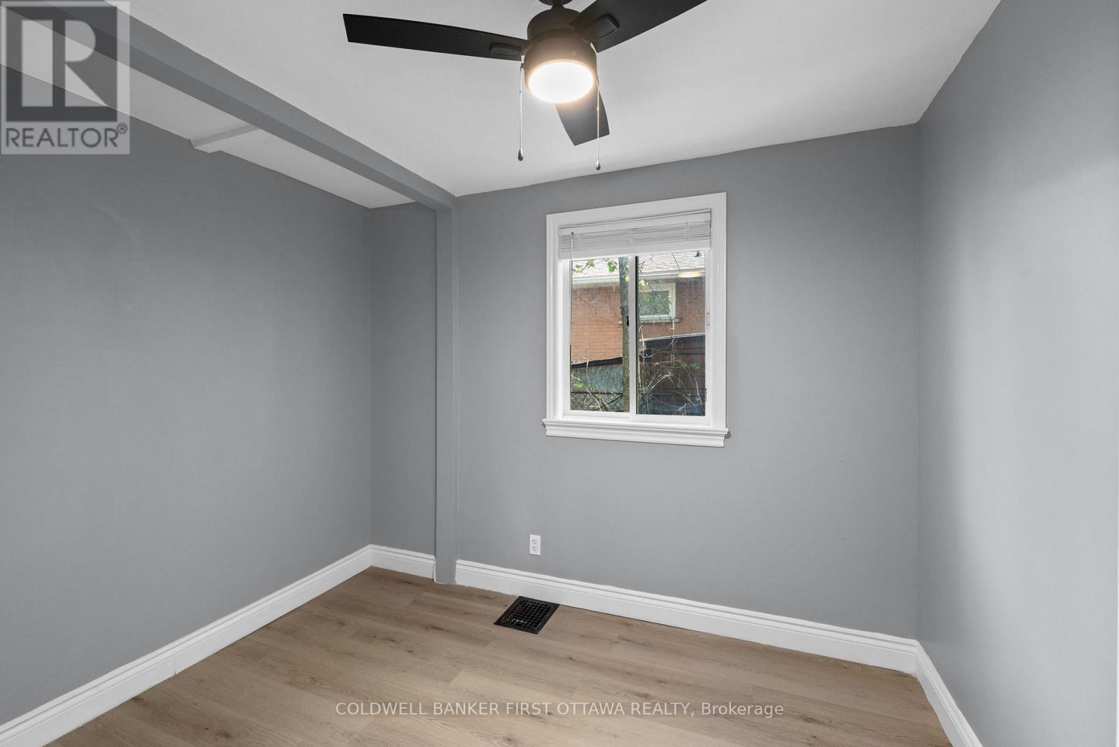1246 KITCHENER AVENUE - 19