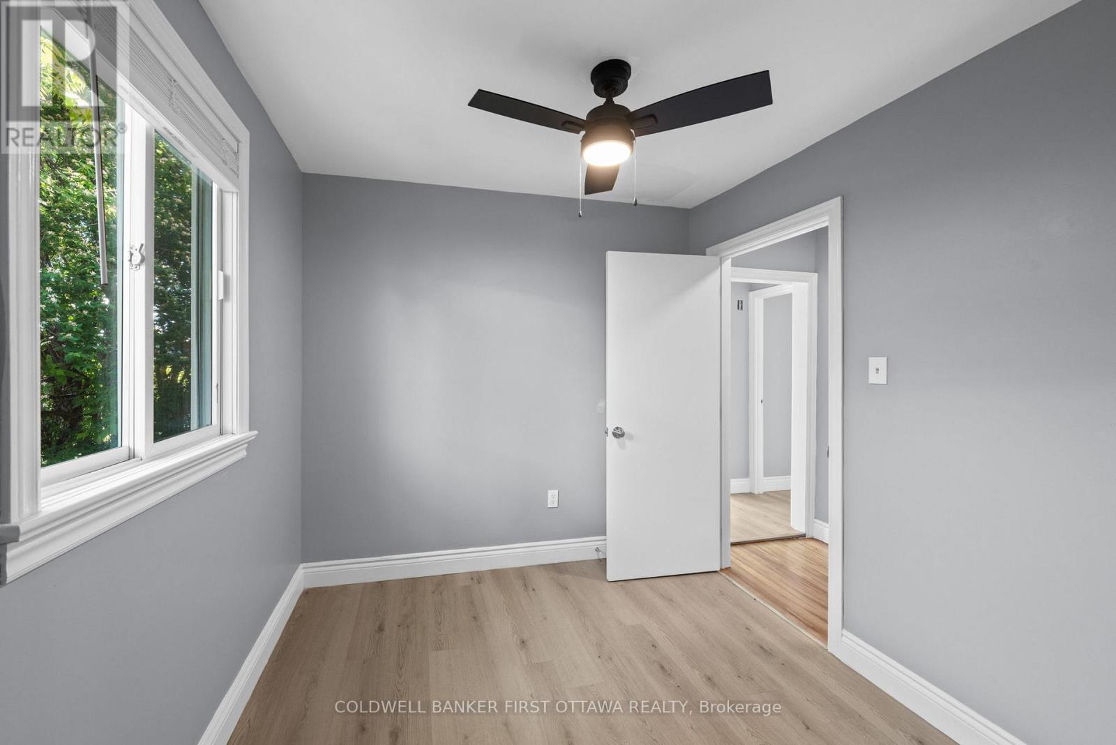 1246 KITCHENER AVENUE - 21