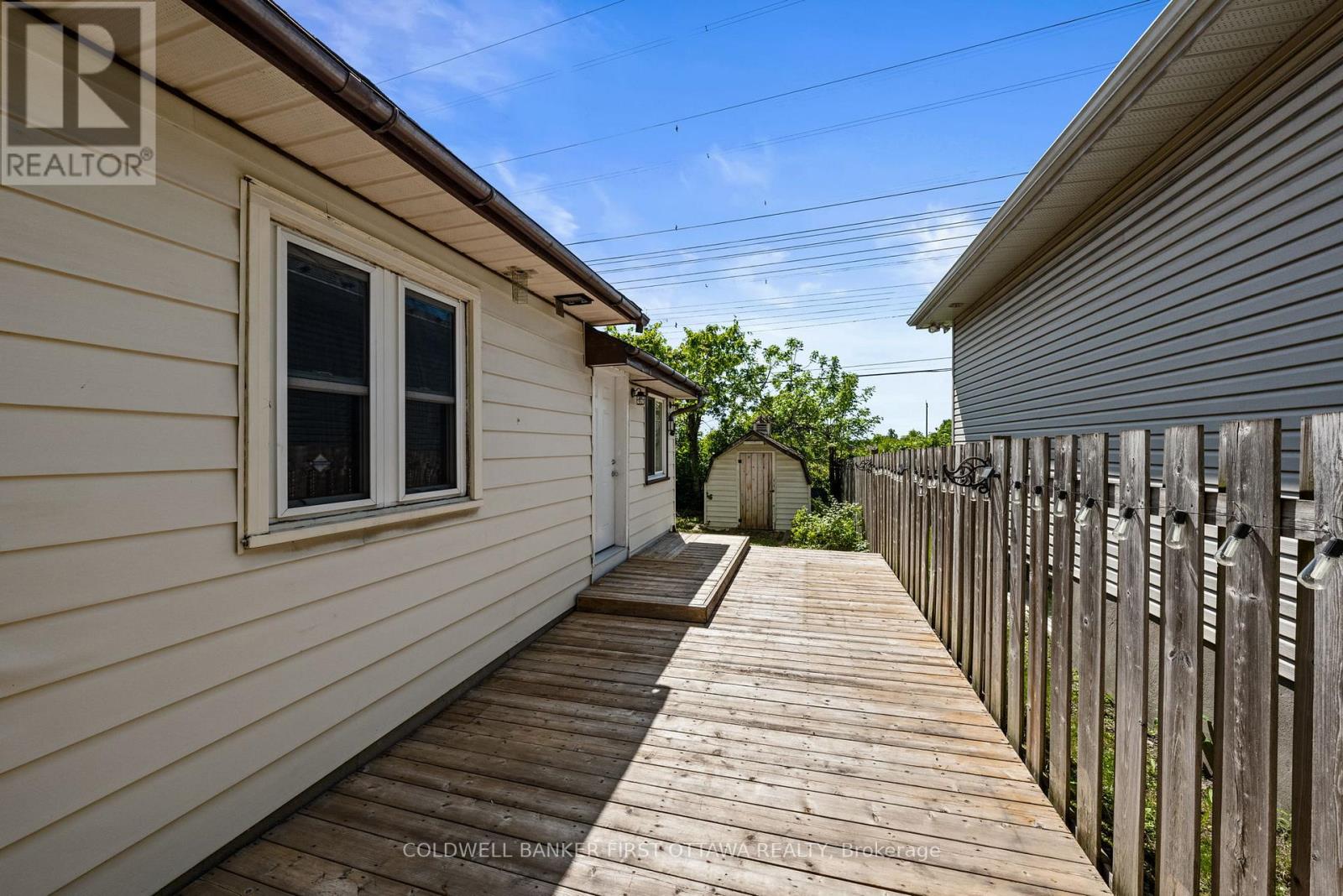 1246 KITCHENER AVENUE - 32