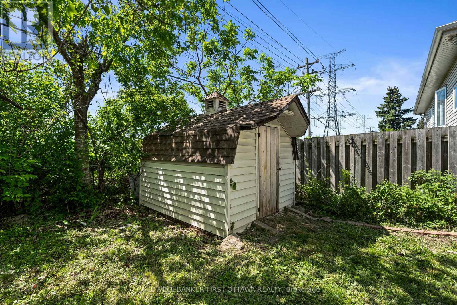 1246 KITCHENER AVENUE - 36