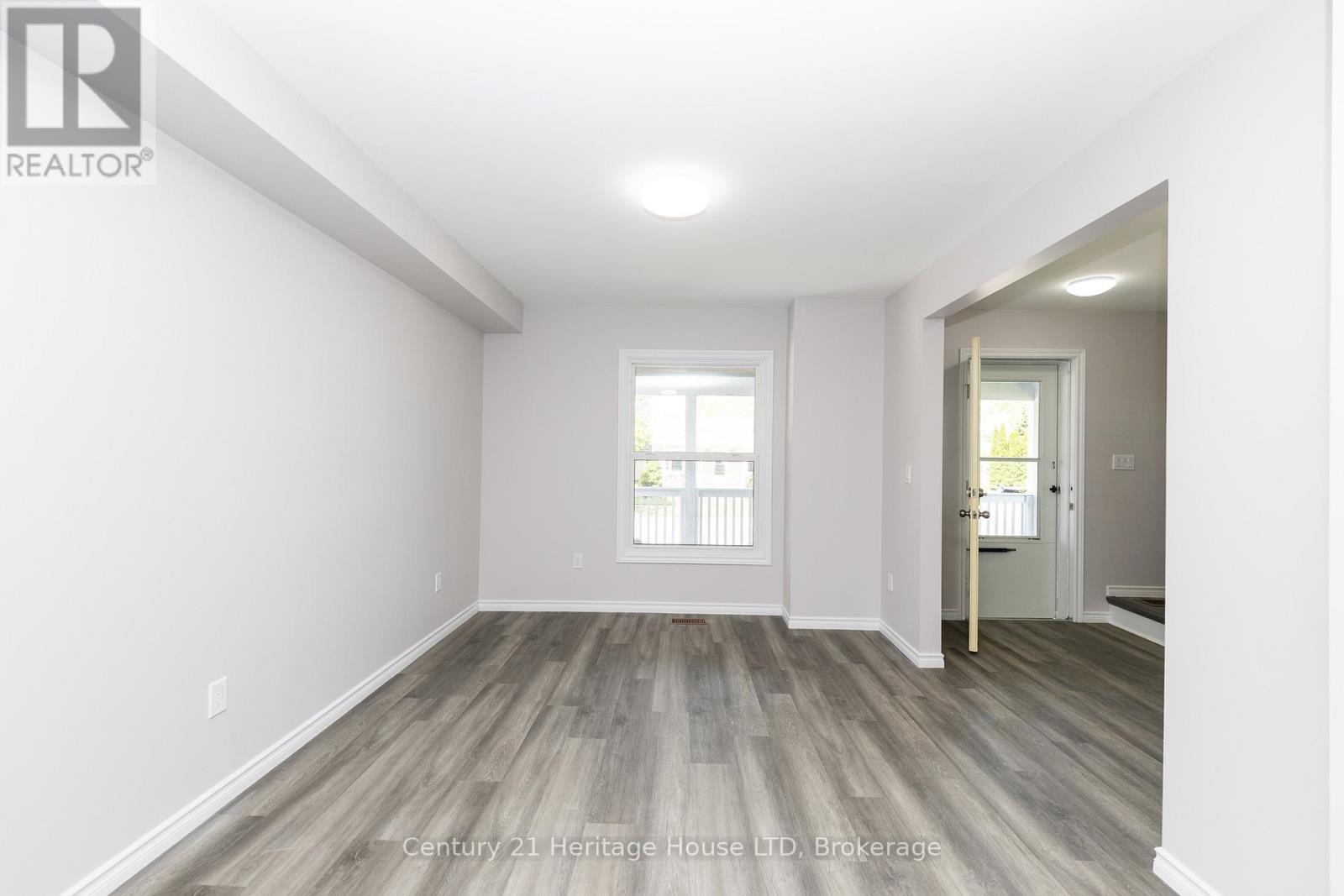 218 HENRIETTA STREET - 5