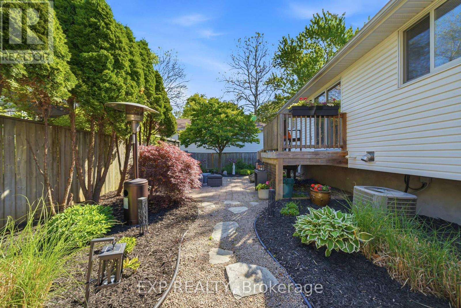 127A LAKESHORE ROAD - 42