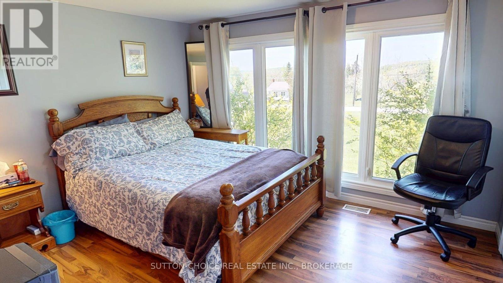 222 YONGE STREET - 23